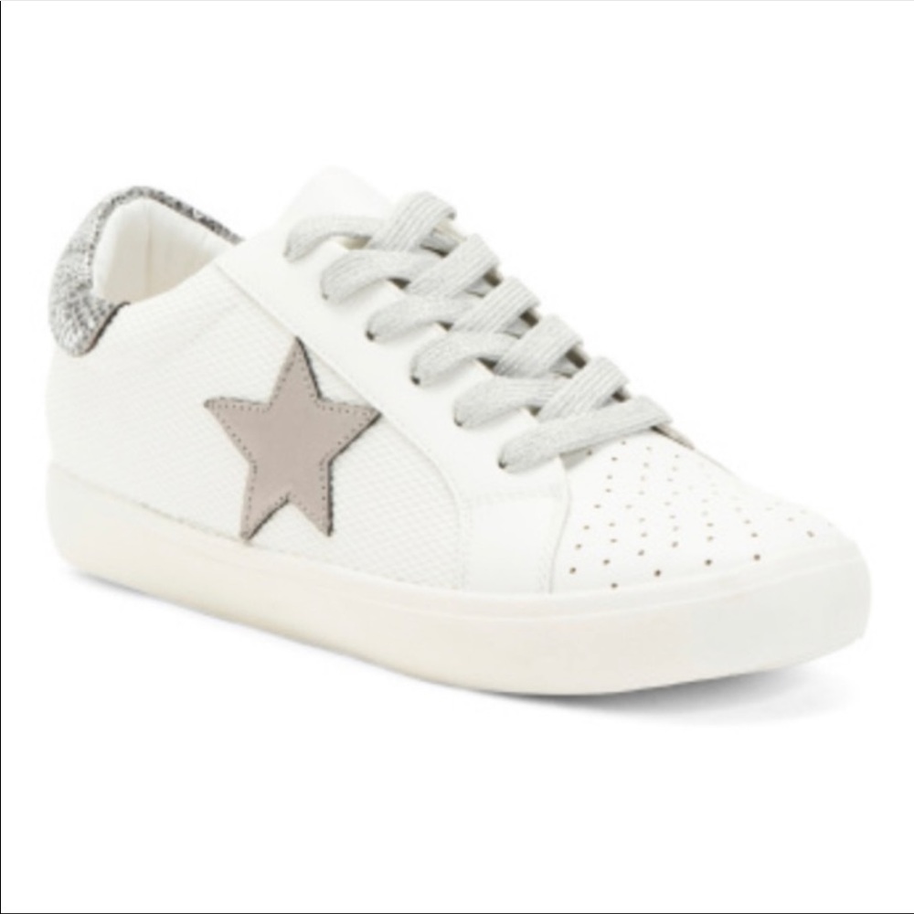 NWOT Unionbay Emmi Sneakers